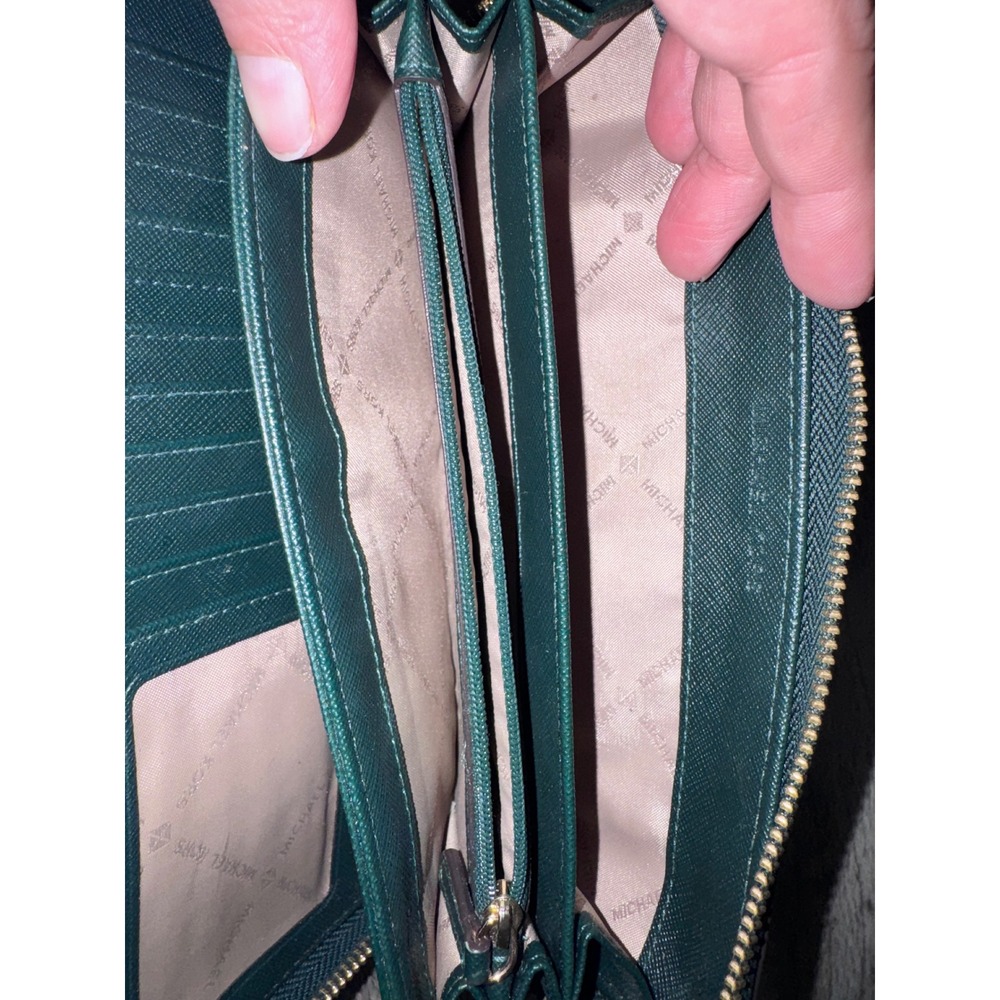 Michael Kors Jet Set Green Pebbled Leather Zip Around Continental Wallet - Picture 6 of 8